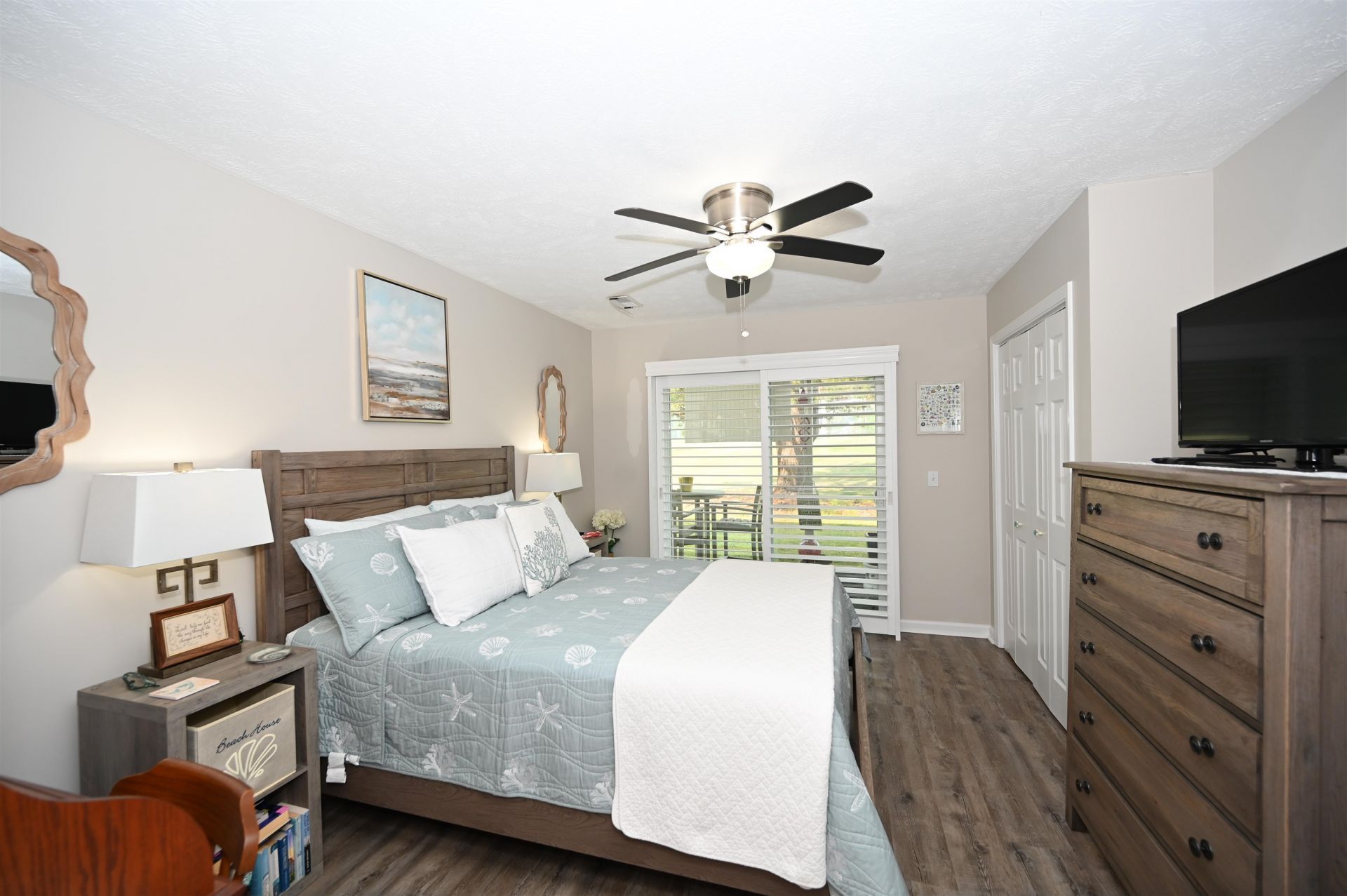 665 Tupelo Ln. Photo 15