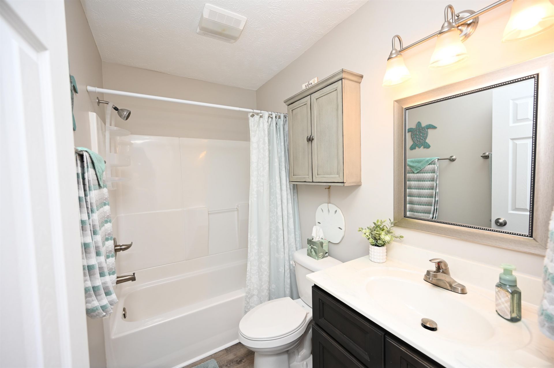 665 Tupelo Ln. Photo 25