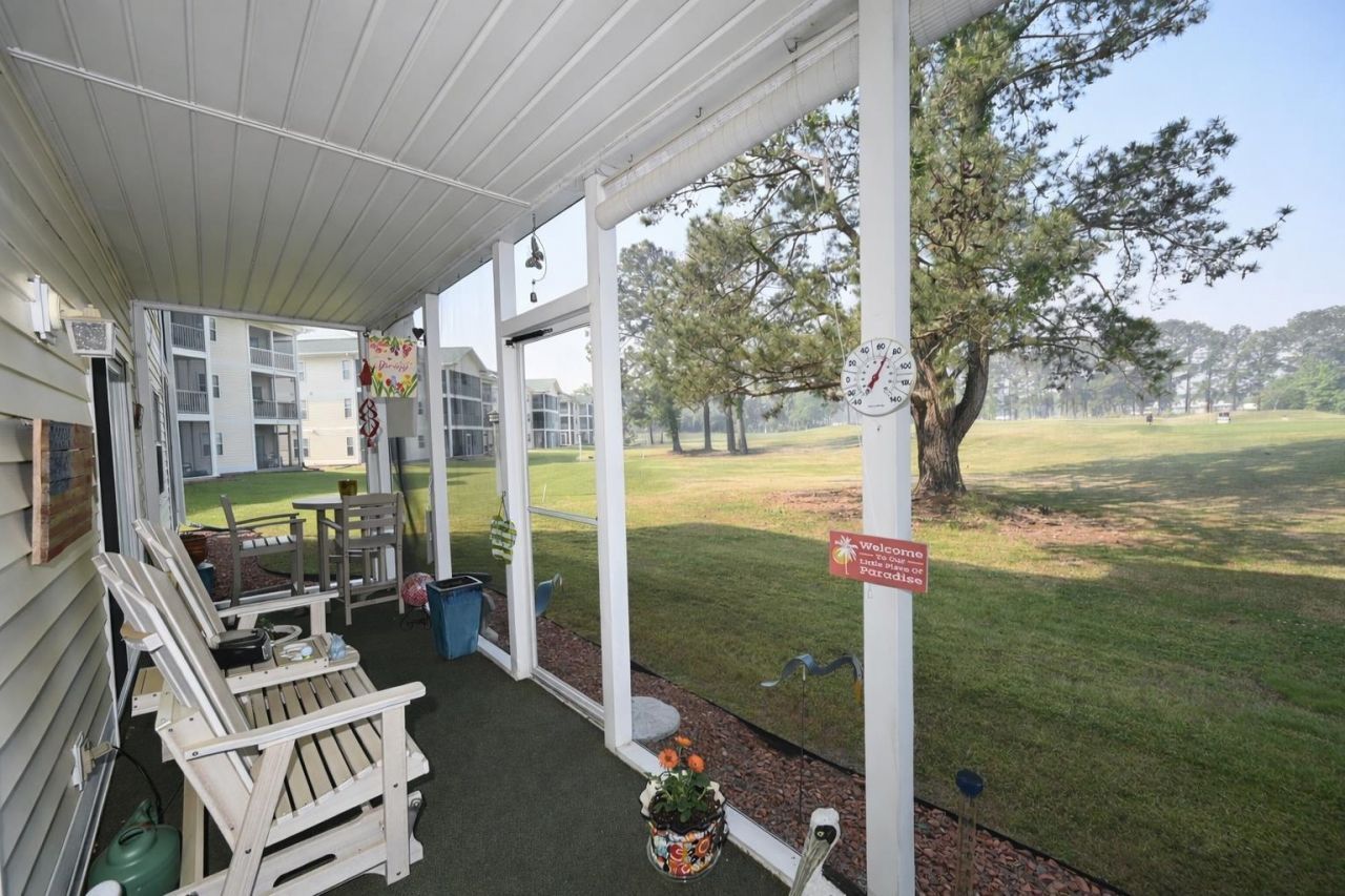 665 Tupelo Ln. Photo 27