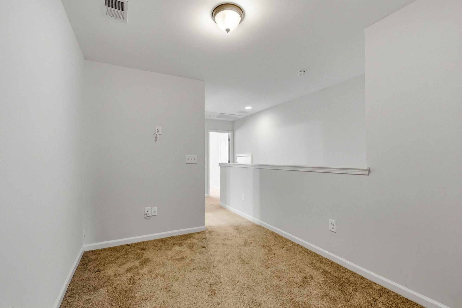 156 Machrie Loop  Photo 21