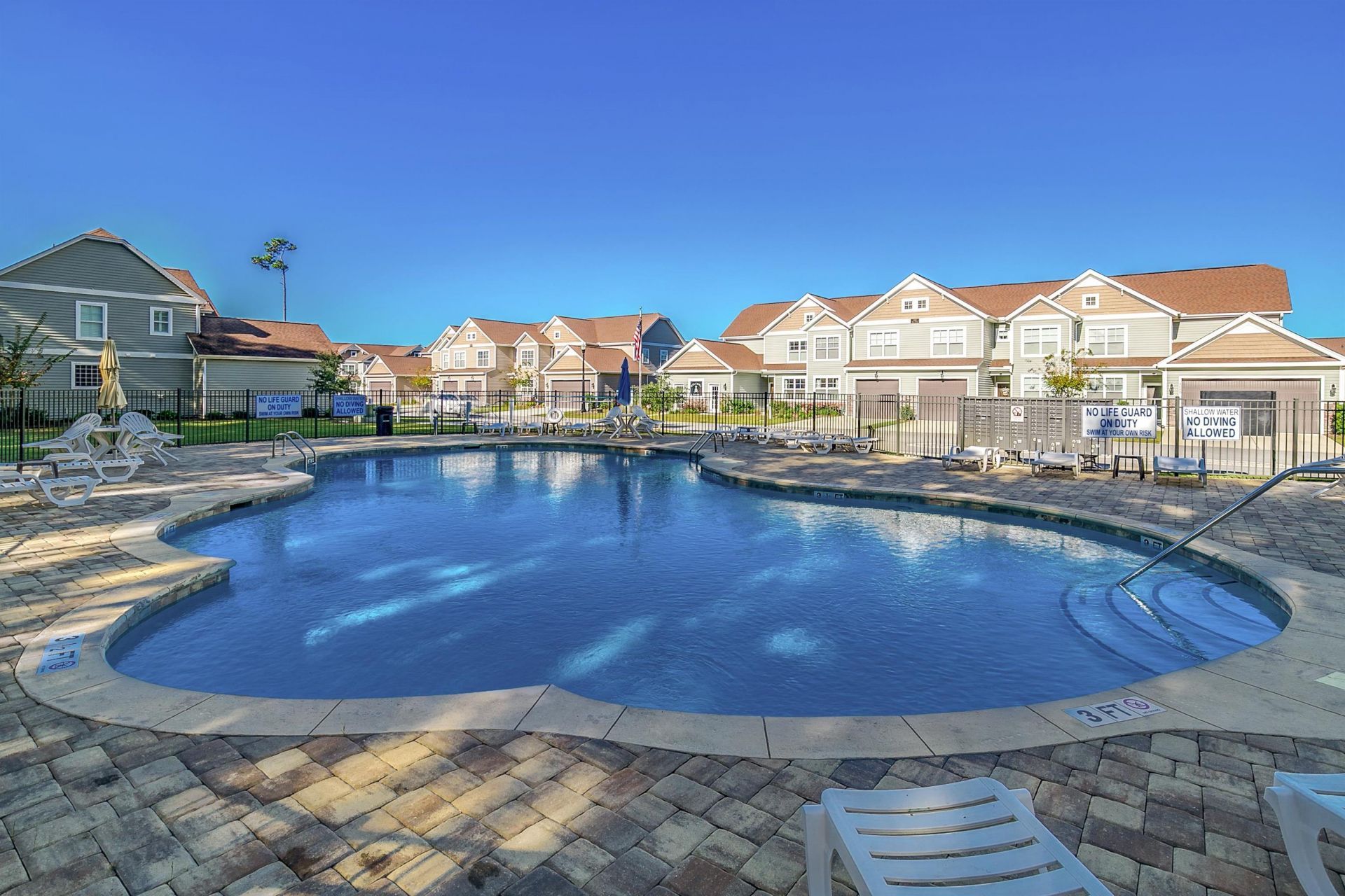 156 Machrie Loop  Photo 35