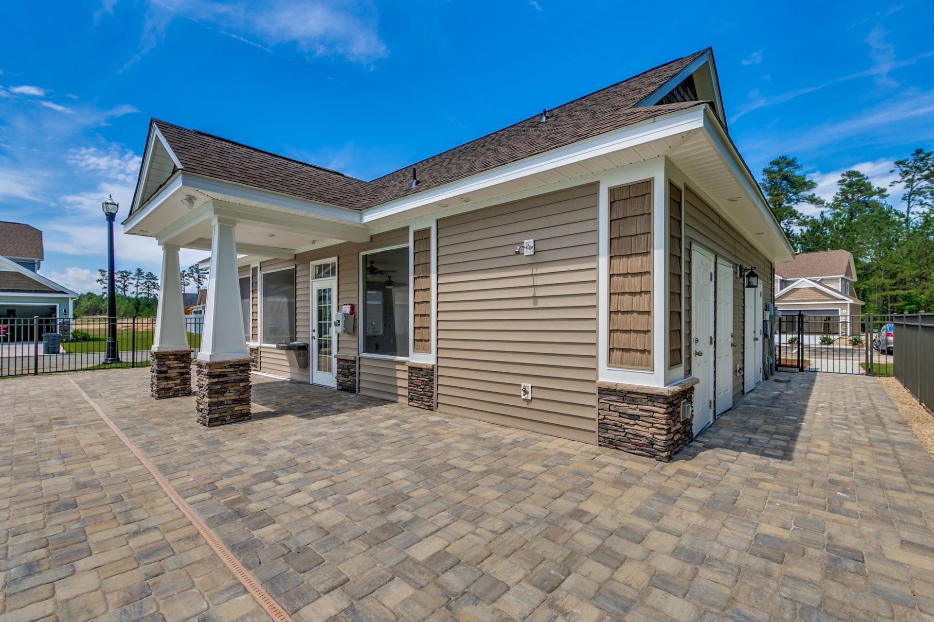 156 Machrie Loop  Photo 39