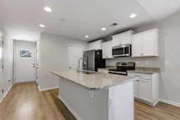 156 Machrie Loop  photo 4