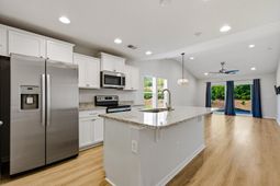 156 Machrie Loop  photo 4