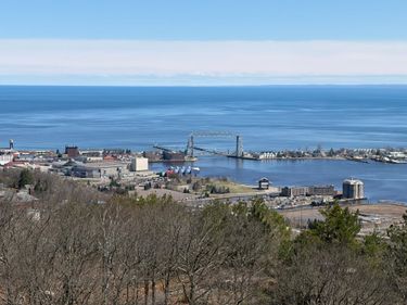 29XX W 15th St, Duluth, MN 55806