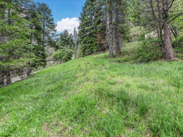118 E. River St., Downieville, CA 95936