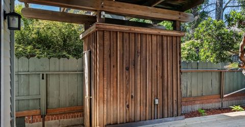 1735 N Hunter St, Stockton, CA 95204 Photo