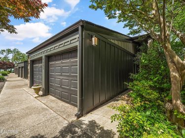 1885 Cherokee Bluff Drive, Knoxville, TN 37920