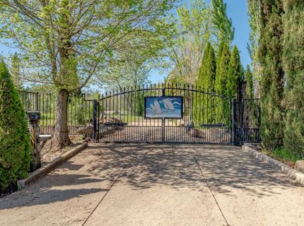 10665 Mount Vernon Rd, Auburn, CA 95603 Photo