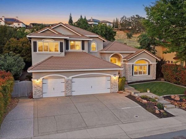 4507 Mountaingate Dr, Rocklin, CA 95765