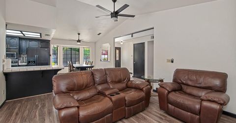 8831 Minnie Cir, Elk Grove, CA 95624 Photo