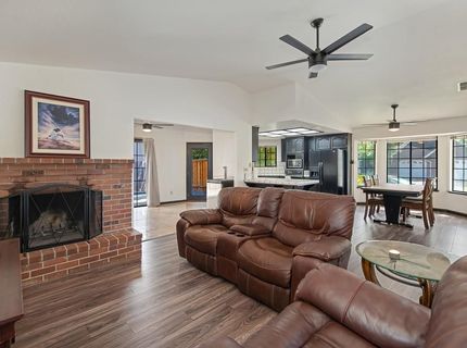 8831 Minnie Cir, Elk Grove, CA 95624 Photo