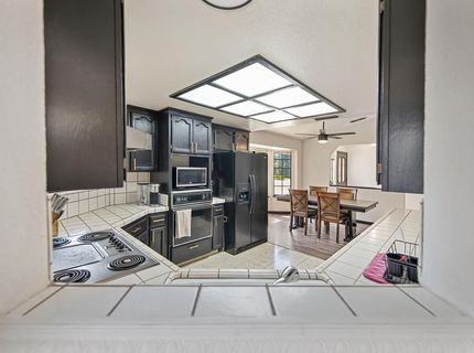 8831 Minnie Cir, Elk Grove, CA 95624 Photo