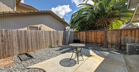 8831 Minnie Cir, Elk Grove, CA 95624 Photo