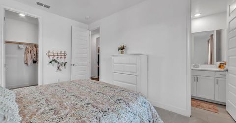 4983 Covered Wagon Cir, Folsom, CA 95630 Photo