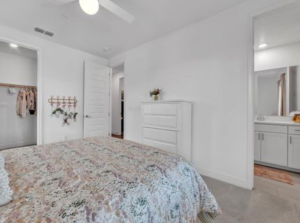 4983 Covered Wagon Cir, Folsom, CA 95630 Photo