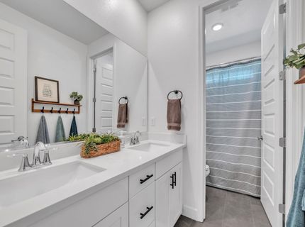 4983 Covered Wagon Cir, Folsom, CA 95630 Photo