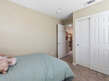 9 Sea Hawk Pl, Sacramento, CA 95835 Photo