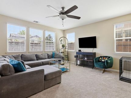 9 Sea Hawk Pl, Sacramento, CA 95835 Photo