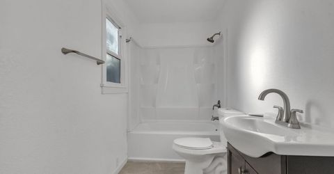 2335 E Washington St, Stockton, CA 95205 Photo