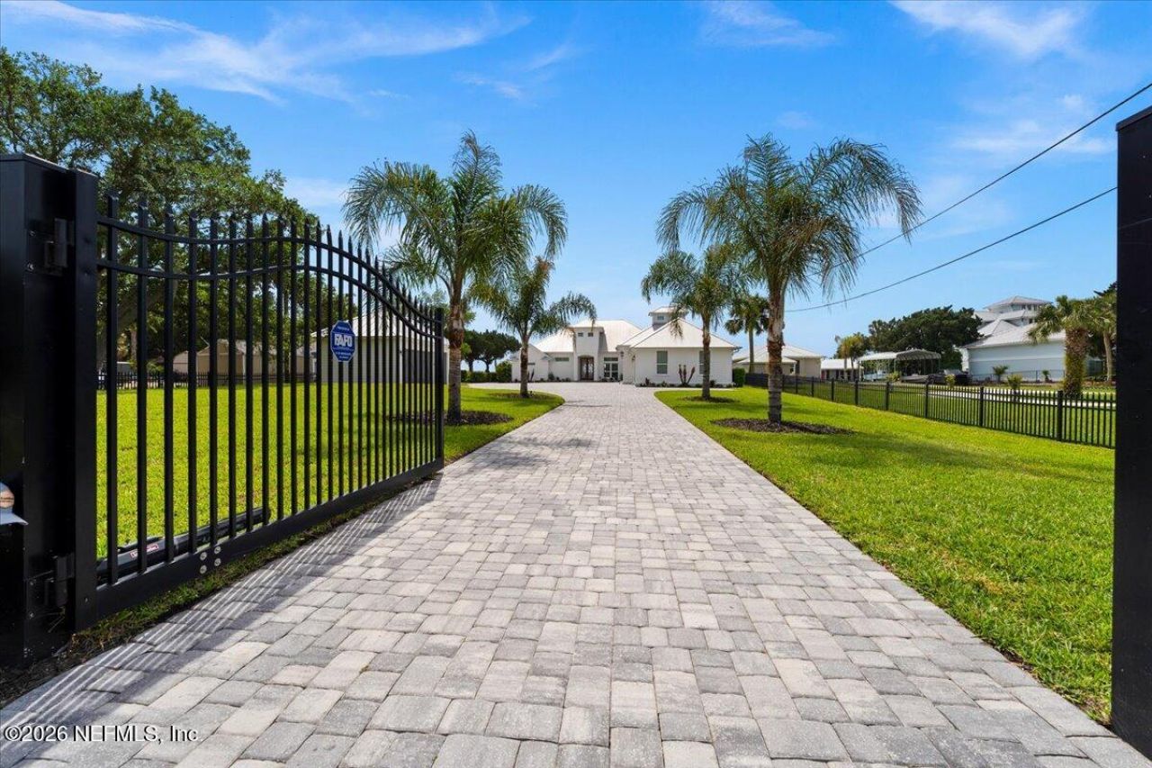 9136 Heckscher Drive, Jacksonville, FL 32226 Photo