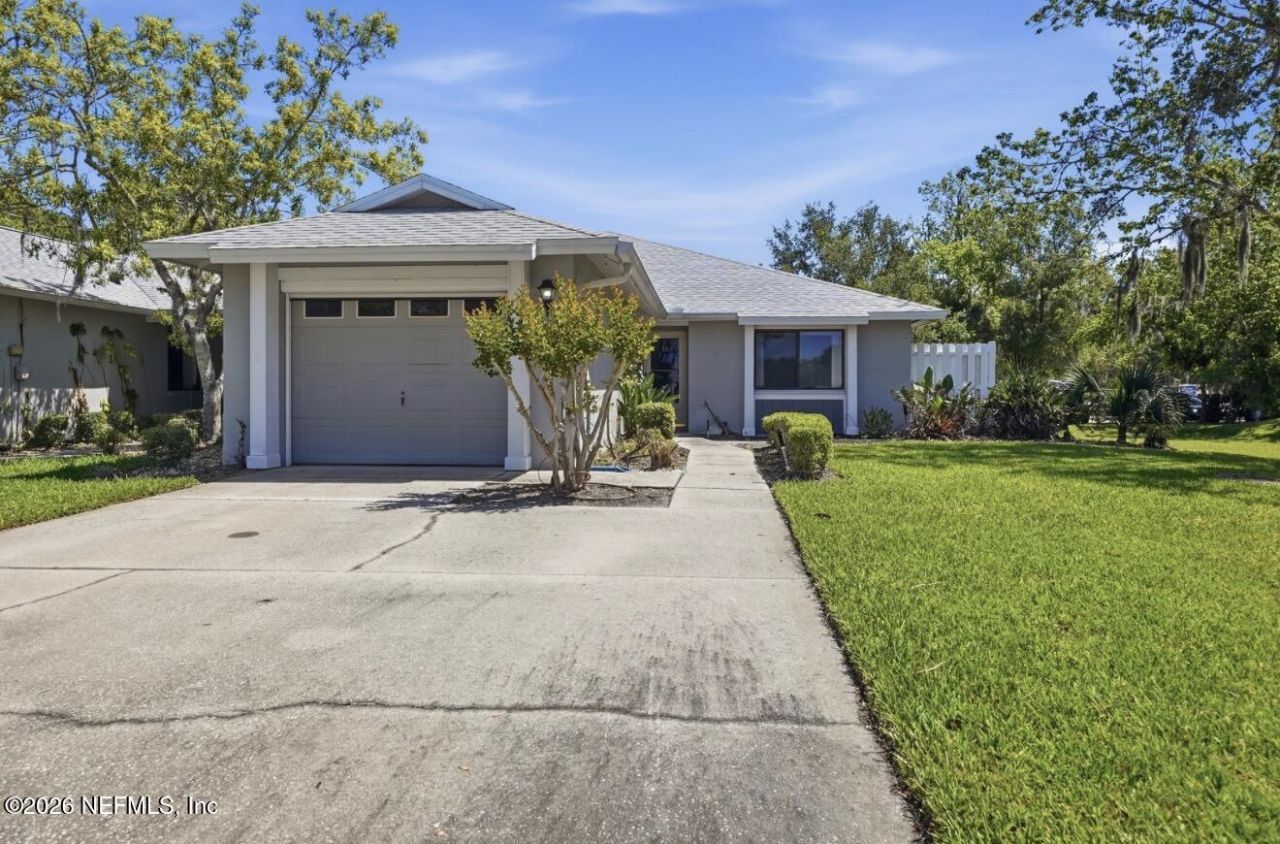 10 Lake Forest Circle N, Palm Coast, FL 32137 Photo