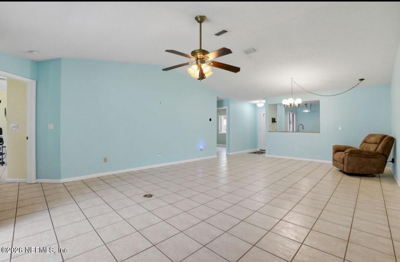 10 Lake Forest Circle N, Palm Coast, FL 32137 Photo