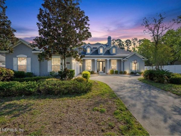 7907 DAWSONS CREEK Drive, Jacksonville, FL 32222