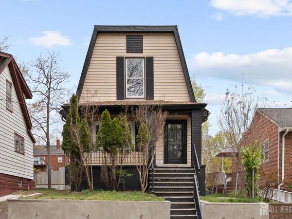 255 S 6th Avenue S, Highland Park, NJ 08904