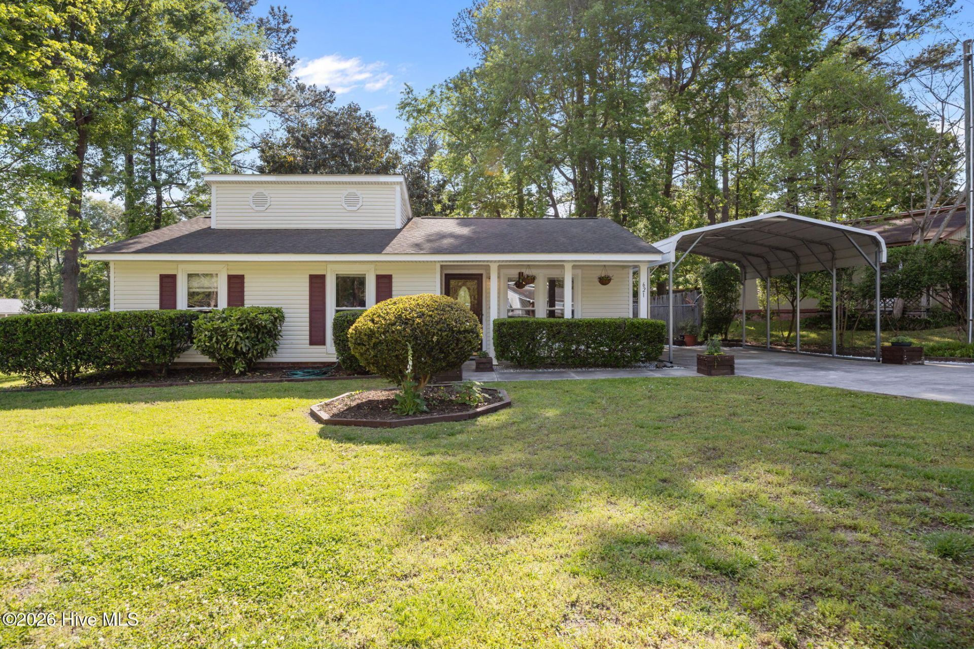 621 Shadowridge Road , Jacksonville, NC 28546 Main Photo