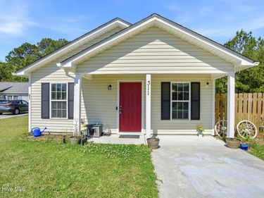 311 Snow Bell Court, Richlands, NC 28574