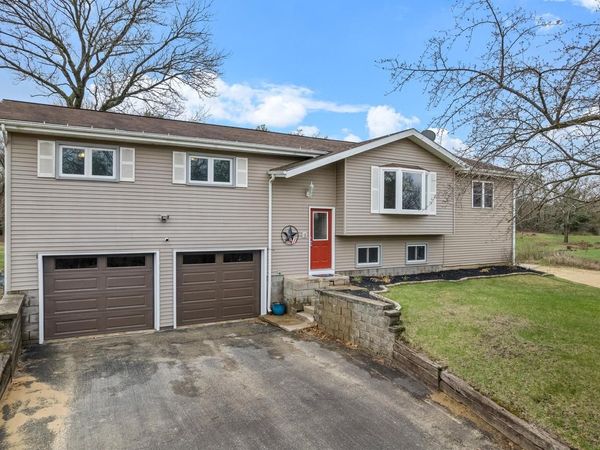 9560 Idell AVENUE, Sparta, WI 54656