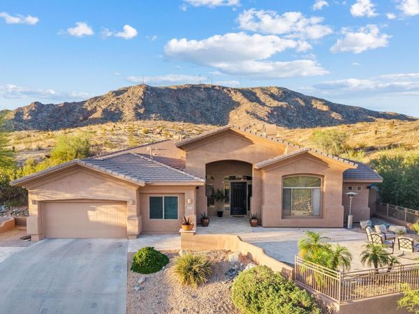 549 E MOUNTAIN SAGE Drive, Phoenix, AZ 85048