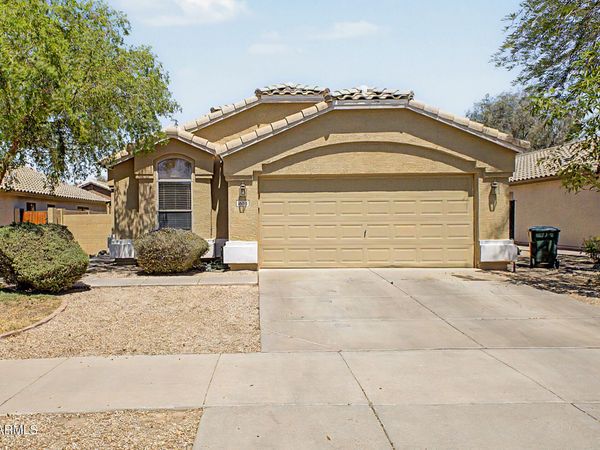16156 W LATHAM Street, Goodyear, AZ 85338