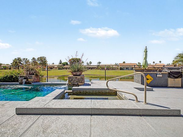 24619 S LAKEWAY Circle SE, Sun Lakes, AZ 85248