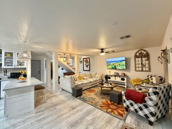 748 S Esmeralda, Mesa, AZ 85208