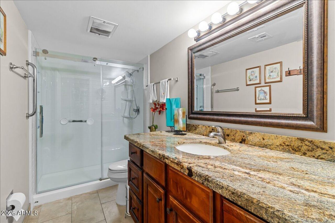 7751 E GLENROSA Avenue Scottsdale, AZ 85251