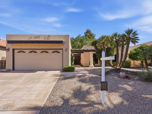 10933 E CHESTNUT Drive, Sun Lakes, AZ 85248