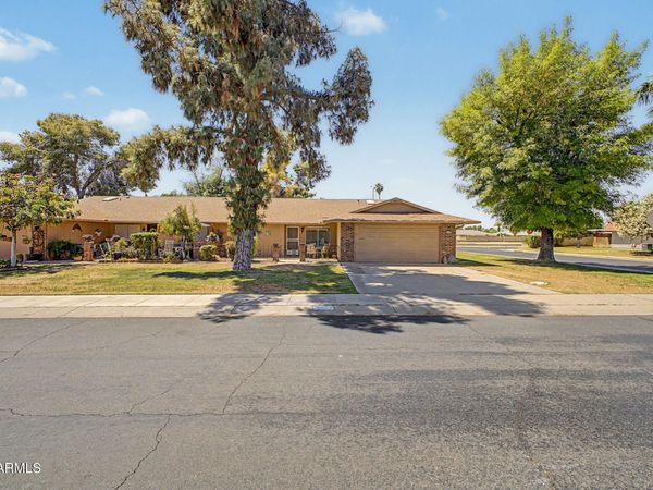 15462 N LAKEFOREST Drive, Sun City, AZ 85351