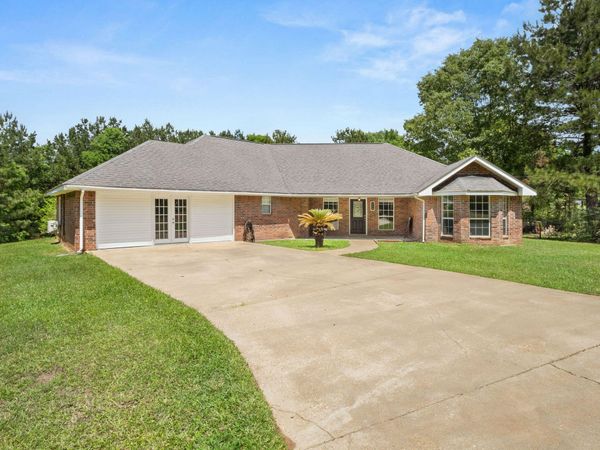 212 Section Line , Leesville, LA 71446