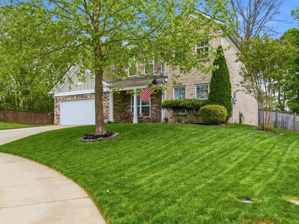 3008 Davinci Ct , Thompsons Station, TN 37179