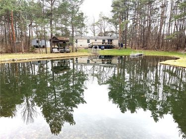 2985 Tom Campbell Rd, Branchport, NY 14418