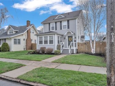 4111 Deveaux Street , Niagara Falls, NY 14305