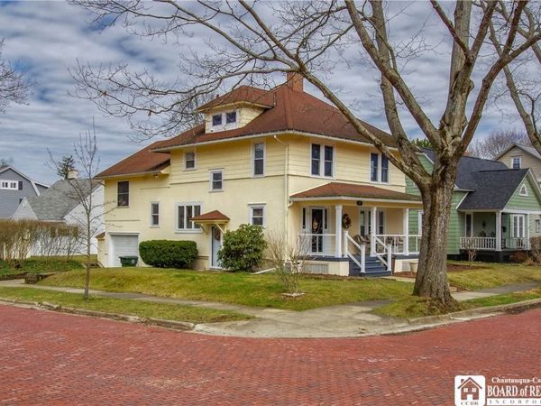 39 Clyde Avenue, Jamestown, NY 14701