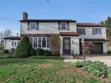 7163 Combs Drive, Hamburg, NY 14075