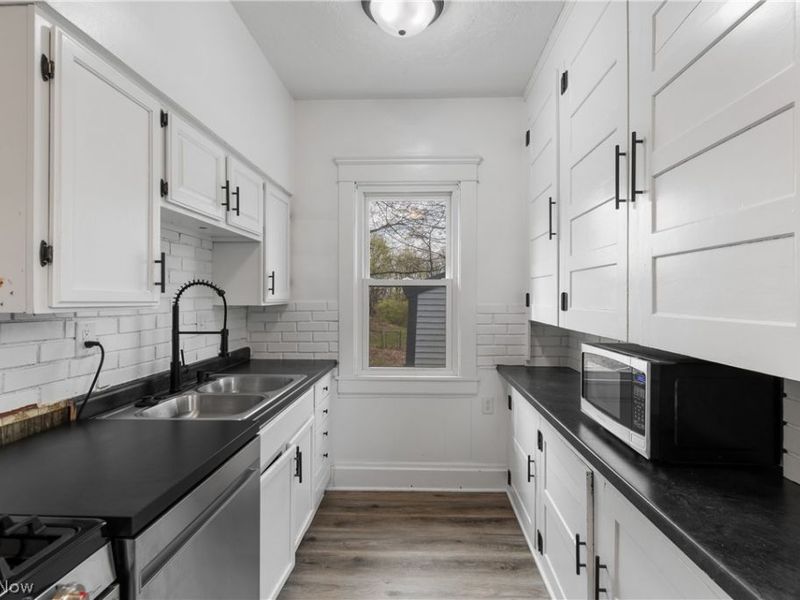 32 Penfield Avenue, Akron, OH 44310 Photo 15