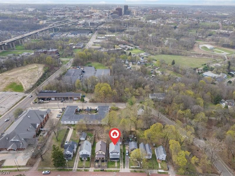 32 Penfield Avenue, Akron, OH 44310 Photo 2