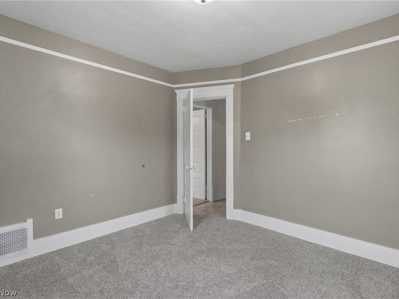 32 Penfield Avenue, Akron, OH 44310 Photo 25