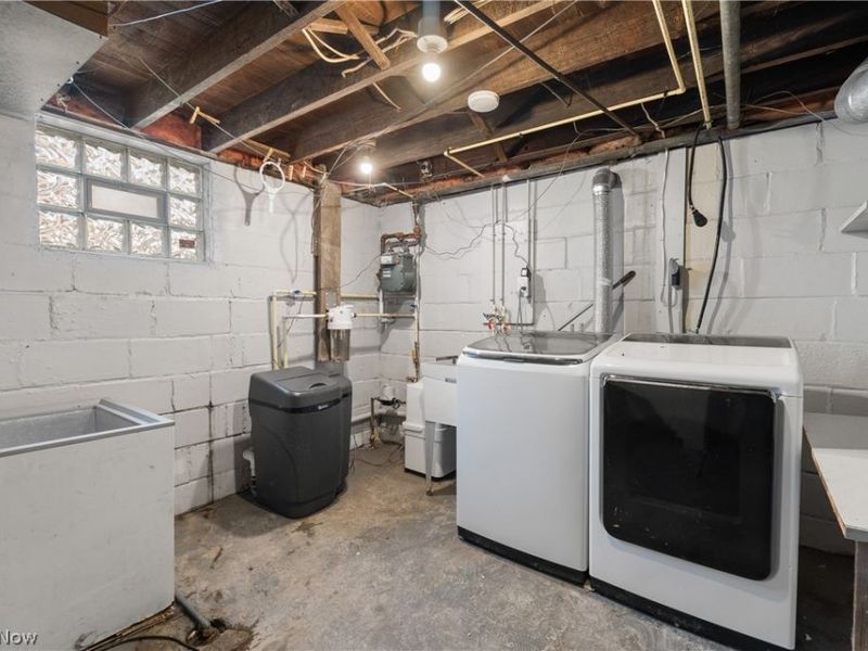 32 Penfield Avenue, Akron, OH 44310 Photo 29