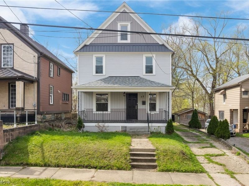 32 Penfield Avenue, Akron, OH 44310 Photo 3